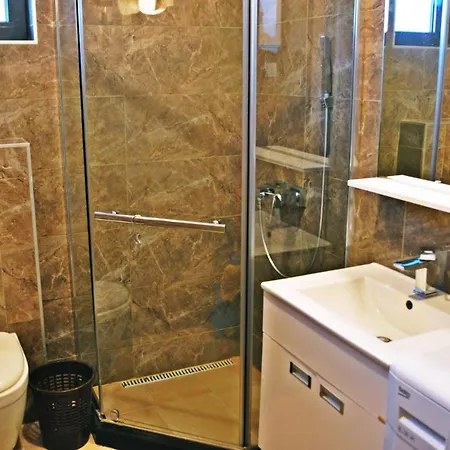 Modena Lux Apartament *